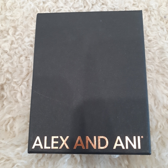 NWT Alex & Ani GoT House Stark Bracelet - Picture 2 of 8